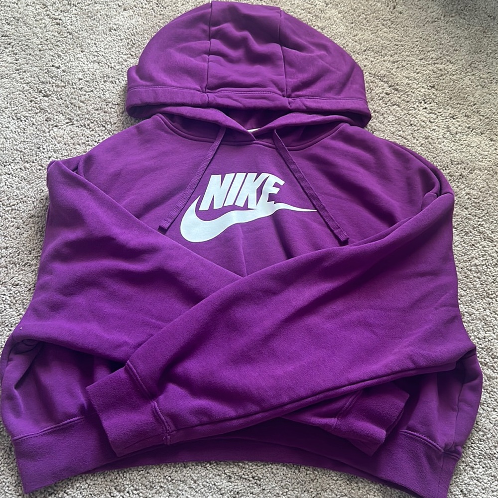 NIKE PURPLE OVERSIZED CROPPED HOODIE